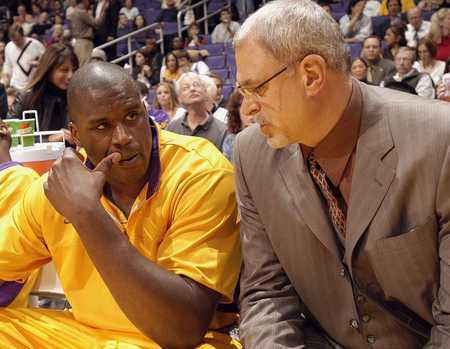 德转评年度最佳右边锋：杜埃、奥利塞、萨拉赫、亚马尔入围