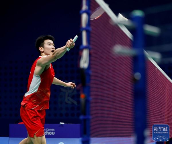 尤其是在充 尤其是在充